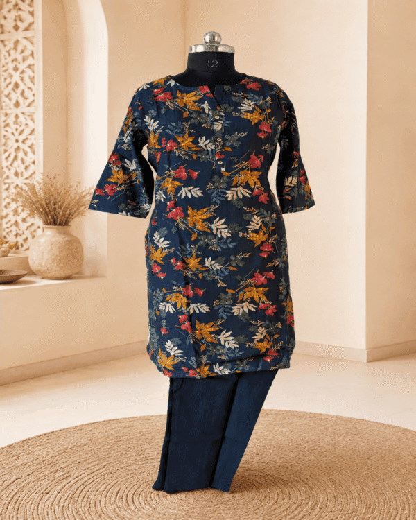 file_00000000f59c72078211d0c5a10acc3a Navy Blue Floral Printed Pattern Kurthi Set